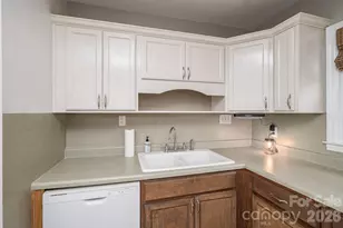 1258 Cambridge St, Gastonia, NC 28054 - Photo 11
