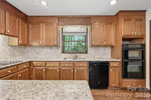 109 Fairway Dr, Fort Mill, SC 29715 - Photo 11