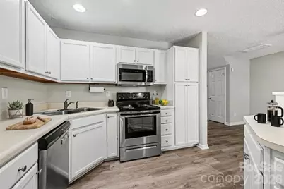 10141 University Park Lane, Charlotte, NC 28213 - Photo 9