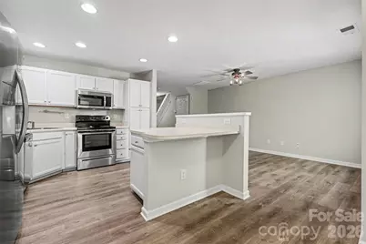 10141 University Park Lane, Charlotte, NC 28213 - Photo 7