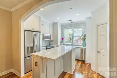 4912 S Hill View Drive, Charlotte, NC 28210 - Photo 7