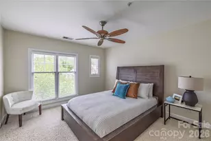 4912 S Hill View Dr, Charlotte, NC 28210 - Photo 13