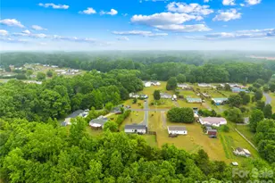 139 Gayle Dr, Troutman, NC 28166 - Photo 13