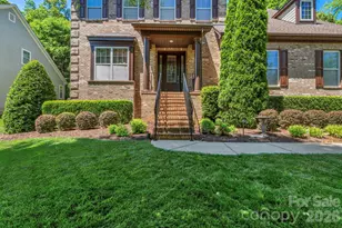 12820 Elkhorn Dr, Charlotte, NC 28278 - Photo 3