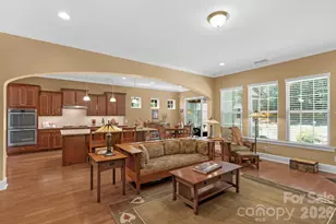 12820 Elkhorn Dr, Charlotte, NC 28278 - Photo 17