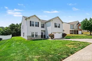 3425 Pikes Peak Dr, Gastonia, NC 28052 - Photo 3