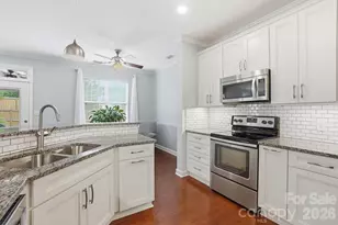19512 Topgallant Dr, Cornelius, NC 28031 - Photo 21