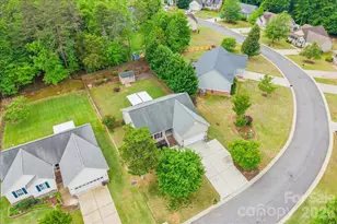 1120 Warpers Ln, Fort Mill, SC 29715 - Photo 37