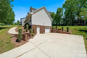 4455 Magnolia Ln, Hudson, NC 28638 - Photo 3