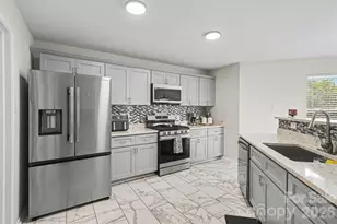 113 McGarty Pl, Mount Holly, NC 28120 - Photo 15