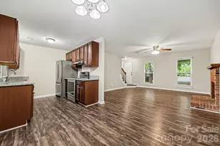 8800 Royal Scot Ln, Charlotte, NC 28227 - Photo 5