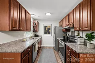 8800 Royal Scot Ln, Charlotte, NC 28227 - Photo 7