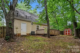 8800 Royal Scot Ln, Charlotte, NC 28227 - Photo 17