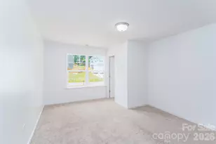 12745 Susanna Dr, Charlotte, NC 28214 - Photo 17