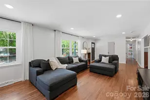 1061 Eaglewood Ave, Charlotte, NC 28212 - Photo 15