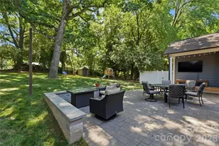 1061 Eaglewood Ave, Charlotte, NC 28212 - Photo 7
