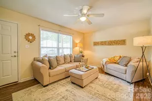 136 Newberry Dr, Fletcher, NC 28732 - Photo 9