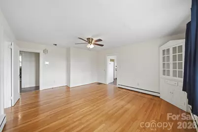2711 SE 8th Avenue SE, Hickory, NC 28602 - Photo 7