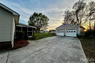 205 Linville Ct, Bessemer City, NC 28016 - Photo 25
