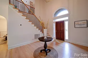 15708 Eagleview Dr, Charlotte, NC 28278 - Photo 3