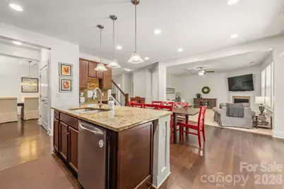 10020 Michael Crossing Drive, Charlotte, NC 28213 - Photo 7