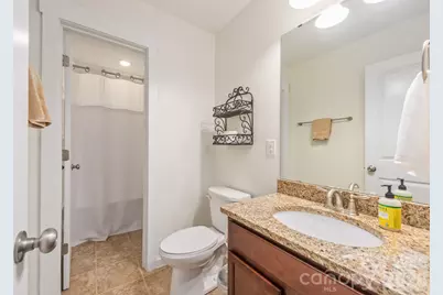 10020 Michael Crossing Drive, Charlotte, NC 28213 - Photo 23