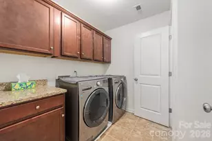 10020 Michael Crossing Dr, Charlotte, NC 28213 - Photo 21