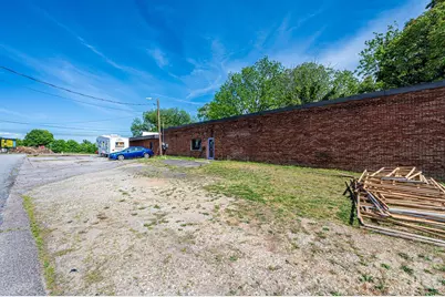 304 Virginia Street SW, Lenoir, NC 28645 - Photo 5