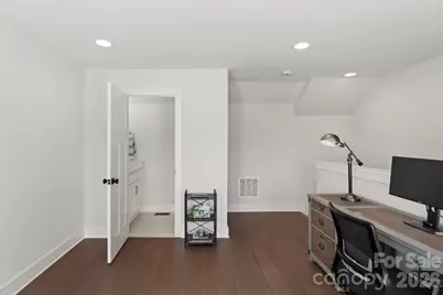 5040 York Park Lane, Charlotte, NC 28217 - Photo 23