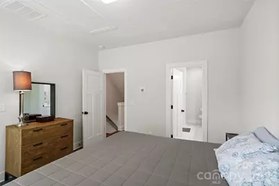 5040 York Park Lane, Charlotte, NC 28217 - Photo 15