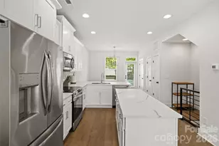 5040 York Park Ln, Charlotte, NC 28217 - Photo 5