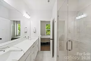5040 York Park Ln, Charlotte, NC 28217 - Photo 17