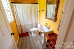 974 W US 70 Hwy, Morganton, NC 28655 - Photo 9
