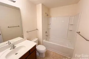 10311 Bunclody Dr, Charlotte, NC 28213 - Photo 13