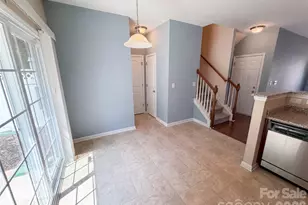 10311 Bunclody Dr, Charlotte, NC 28213 - Photo 9