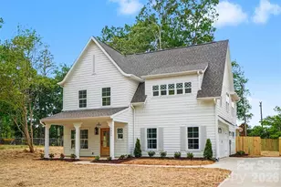 7925 Large Oak Ln, Mint Hill, NC 28227 - Photo 3