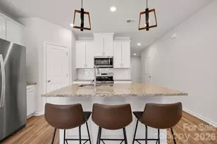 1021 Plumcrest Dr, Charlotte, NC 28216 - Photo 5