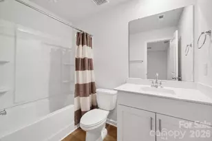1021 Plumcrest Dr, Charlotte, NC 28216 - Photo 17