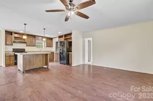 111 Buck Rdg Dr, Marion, NC 28752 - Photo 15
