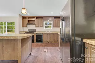 111 Buck Rdg Dr, Marion, NC 28752 - Photo 19