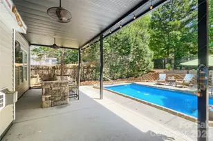 1621 Wilburn Park Ln NW, Charlotte, NC 28269 - Photo 25