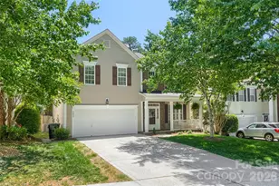 1621 Wilburn Park Ln NW, Charlotte, NC 28269 - Photo 3