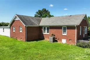 820 Suncrest Orchard Rd, North Wilkesboro, NC 28659 - Photo 27