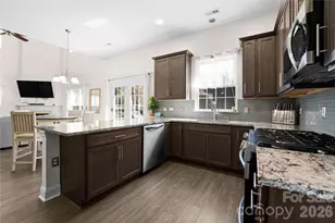 4704 Lone Tree Ct, Charlotte, NC 28269 - Photo 15