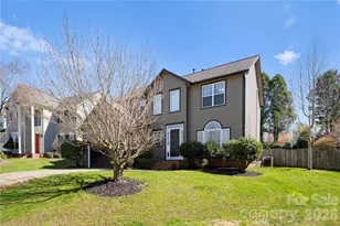 4704 Lone Tree Ct, Charlotte, NC 28269 - Photo 3