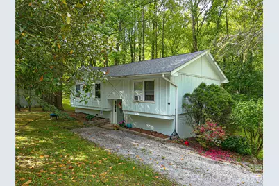659 Salisbury Road, Hendersonville, NC 28792 - Photo 1