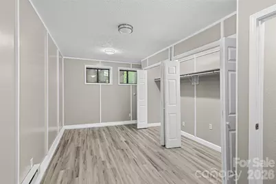 659 Salisbury Road, Hendersonville, NC 28792 - Photo 15
