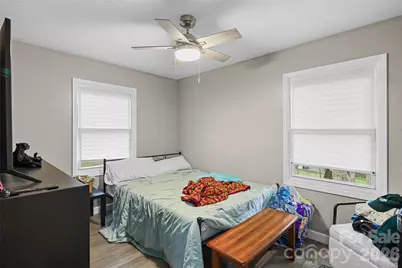 659 Salisbury Road, Hendersonville, NC 28792 - Photo 7