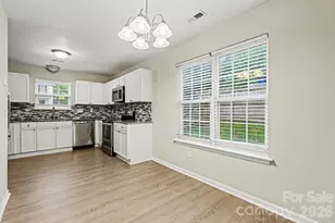 2116 Lauren Elizabeth Ct, Charlotte, NC 28214 - Photo 7