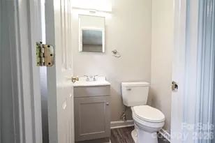 1006 Iris Dr, Gastonia, NC 28056 - Photo 15